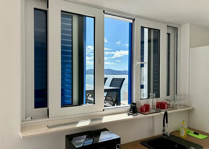 Διαμέρισμα Fig Tree Komarna