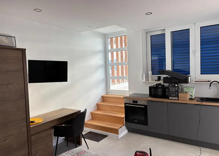 Διαμέρισμα Fig Tree Komarna