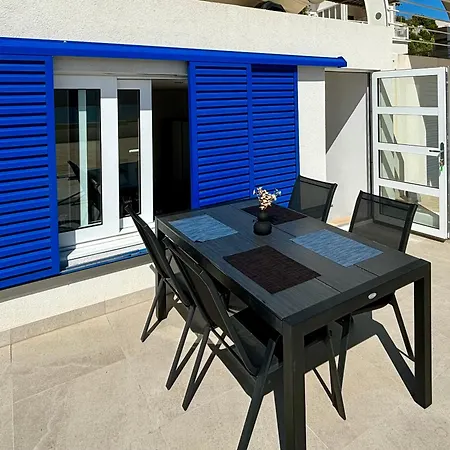 Daire Fig Tree Komarna